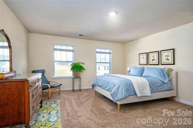 126 Amblers Knoll Road, Weaverville, NC 28787