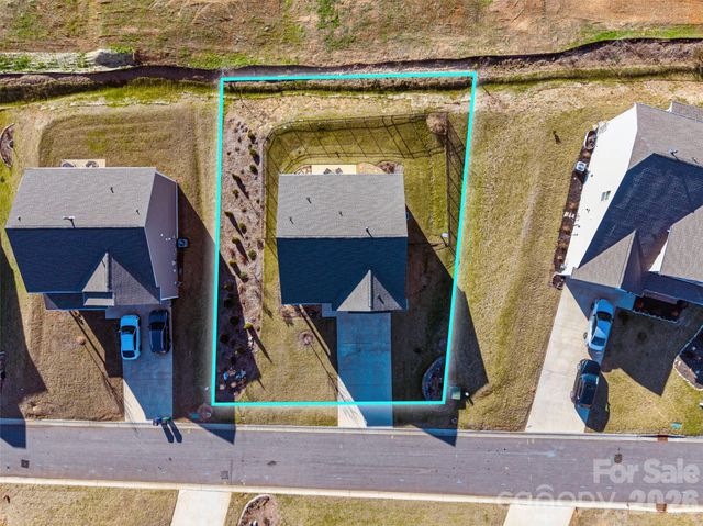 126 Amblers Knoll Road, Weaverville, NC 28787