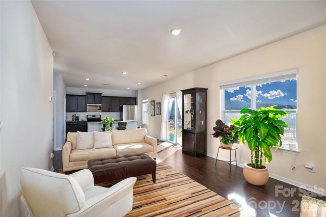 126 Amblers Knoll Road, Weaverville, NC 28787