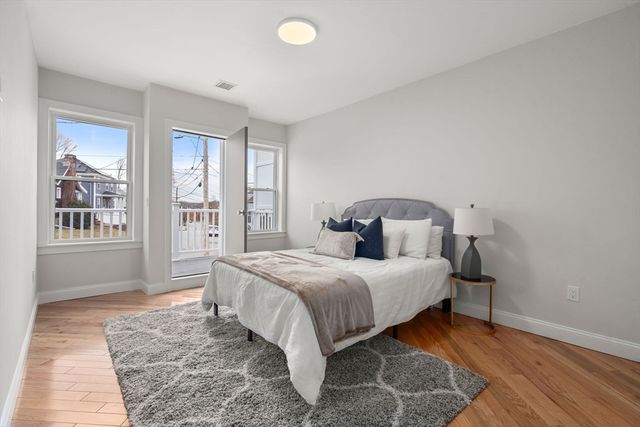 54 Indiana Terrace 54, Newton, MA 02464