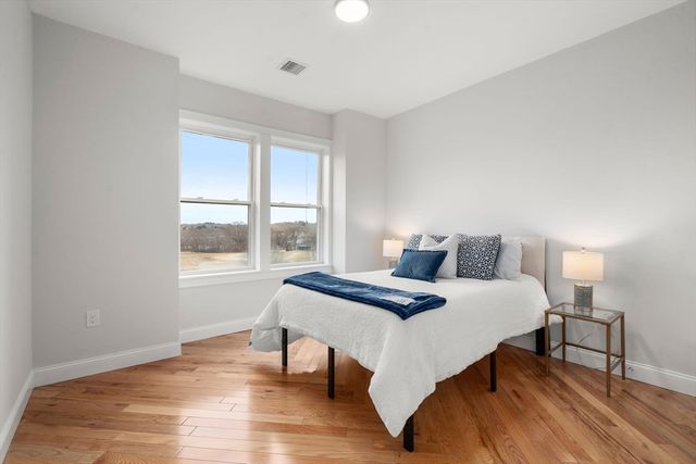 54 Indiana Terrace 54, Newton, MA 02464