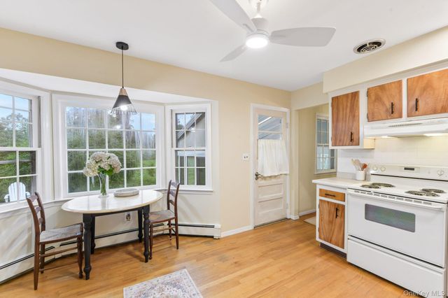365 Van Buren Street, Saint James, NY 11780