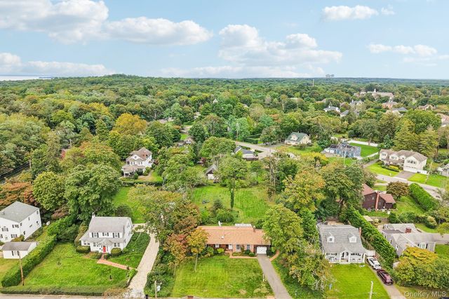 365 Van Buren Street, Saint James, NY 11780