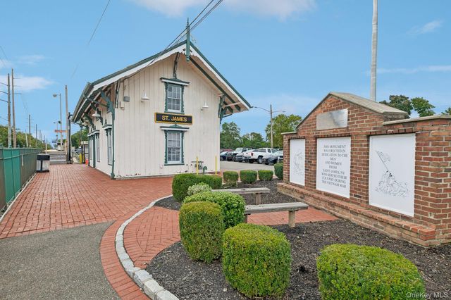 365 Van Buren Street, Saint James, NY 11780