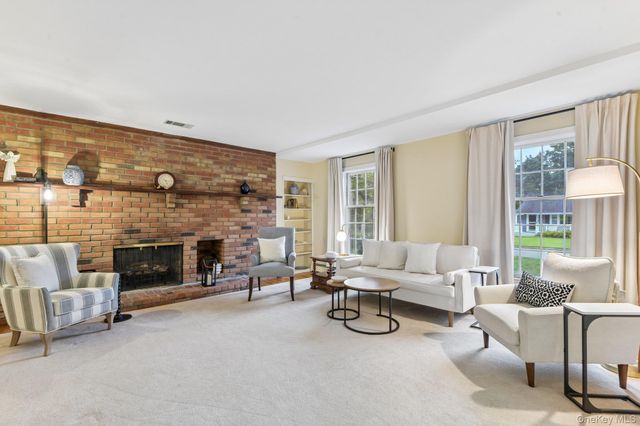 365 Van Buren Street, Saint James, NY 11780