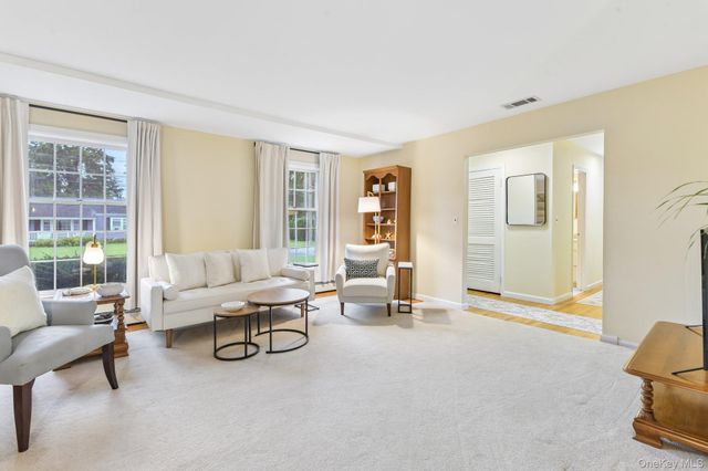 365 Van Buren Street, Saint James, NY 11780