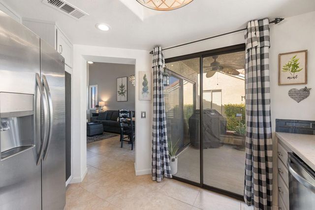 41700 Kansas Street, Palm Desert, CA 92211