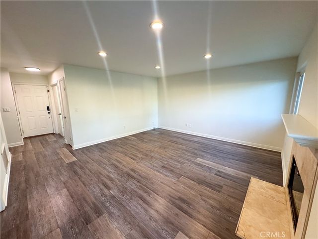 9952 Independence Avenue, Chatsworth, CA 91311