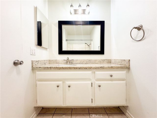 9952 Independence Avenue, Chatsworth, CA 91311