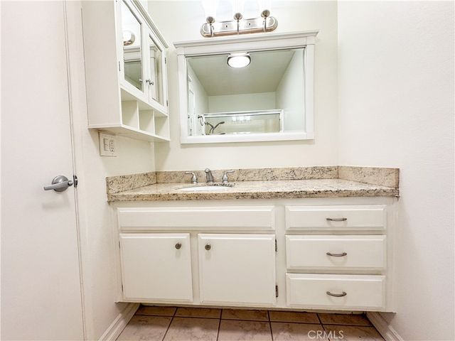 9952 Independence Avenue, Chatsworth, CA 91311