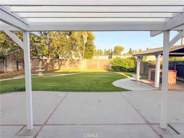 9952 Independence Avenue, Chatsworth, CA 91311