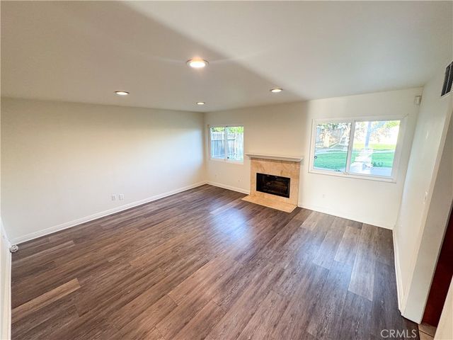 9952 Independence Avenue, Chatsworth, CA 91311