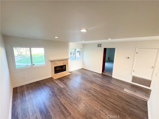 9952 Independence Avenue, Chatsworth, CA 91311