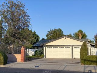 9952 Independence Avenue, Chatsworth, CA 91311