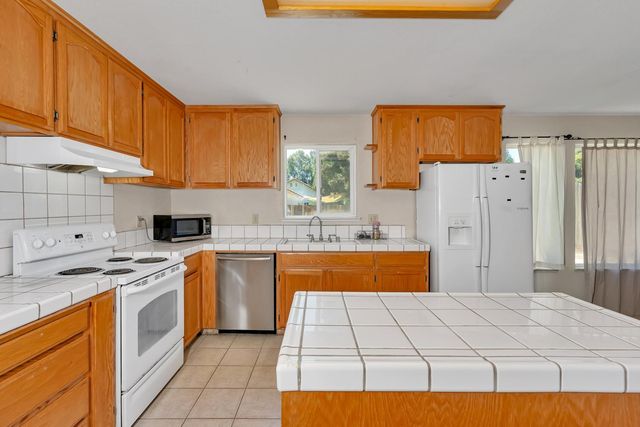 3529 Paseo Verde Ave, Merced, CA 95348