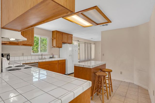 3529 Paseo Verde Ave, Merced, CA 95348