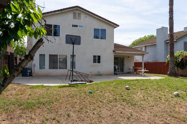 3529 Paseo Verde Ave, Merced, CA 95348
