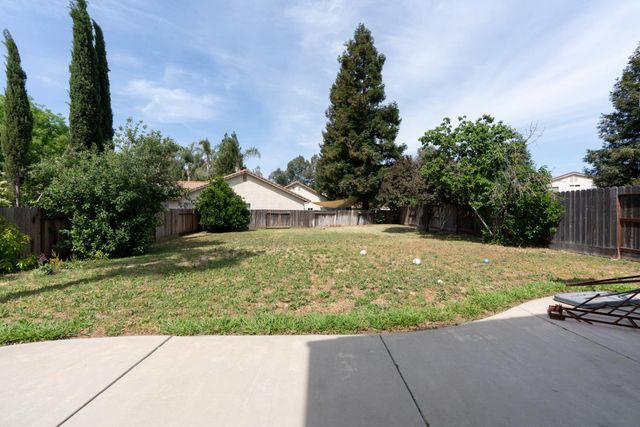 3529 Paseo Verde Ave, Merced, CA 95348