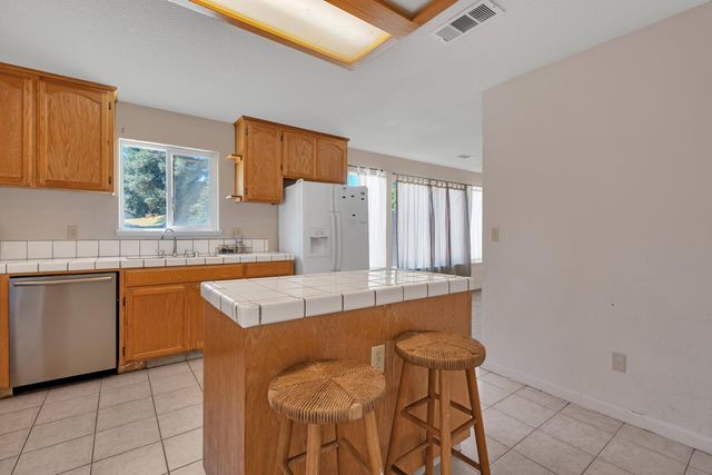 3529 Paseo Verde Ave, Merced, CA 95348