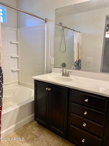 1675 W PELICAN Drive, Chandler, AZ 85286