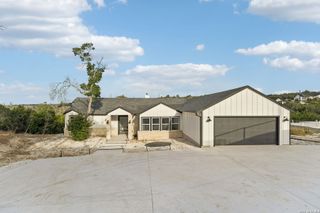 329 Bluebonnet Breeze, Canyon Lake, TX 78133