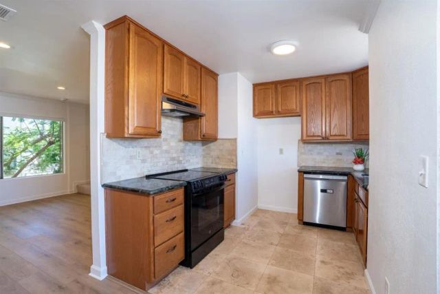 569 E Street 14, Chula Vista, CA 91910