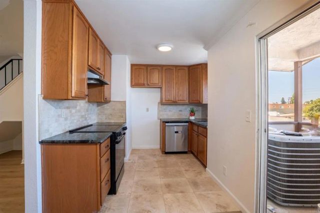 569 E Street 14, Chula Vista, CA 91910