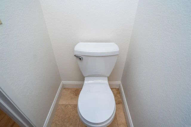 569 E Street 14, Chula Vista, CA 91910