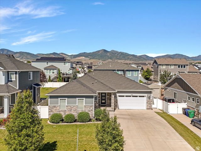 8136 S 6430 W, West Jordan, UT 84081