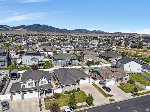 8136 S 6430 W, West Jordan, UT 84081