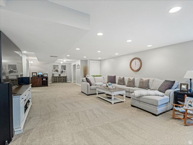 8136 S 6430 W, West Jordan, UT 84081
