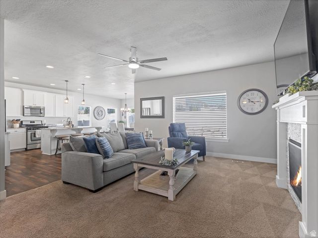 8136 S 6430 W, West Jordan, UT 84081