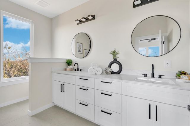 2309 Montopolis DR 7, Austin, TX 78741