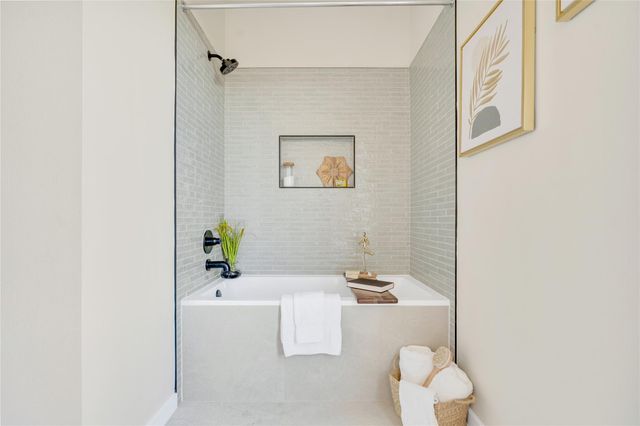 2309 Montopolis DR 7, Austin, TX 78741