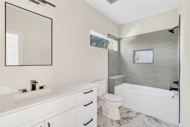 2309 Montopolis DR 7, Austin, TX 78741