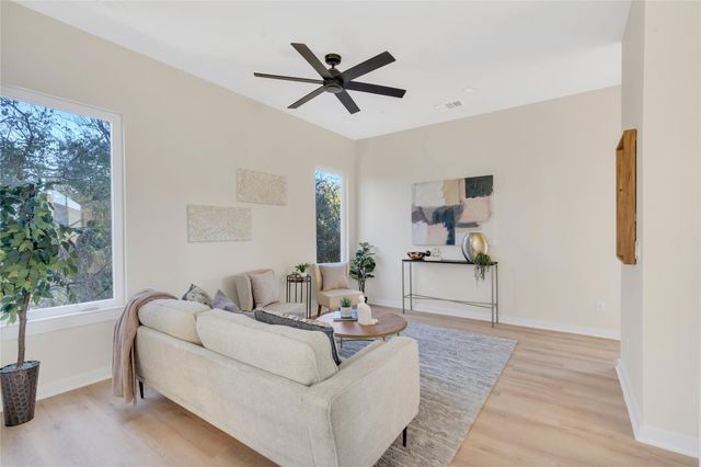 2309 Montopolis DR 7, Austin, TX 78741