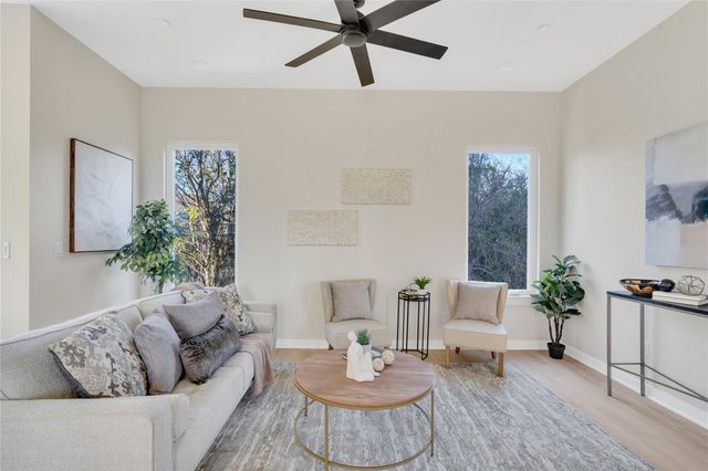 2309 Montopolis DR 7, Austin, TX 78741