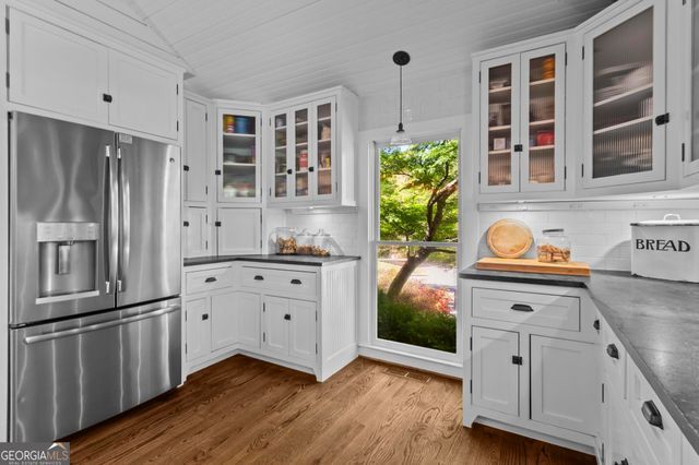 104 Lakeshore Circle NE, Marietta, GA 30067