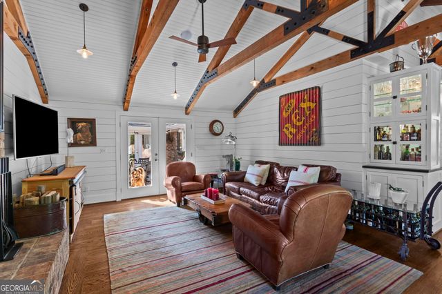 104 Lakeshore Circle NE, Marietta, GA 30067