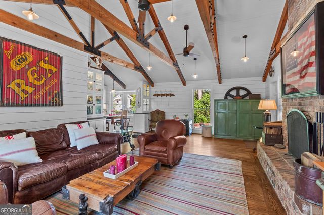 104 Lakeshore Circle NE, Marietta, GA 30067