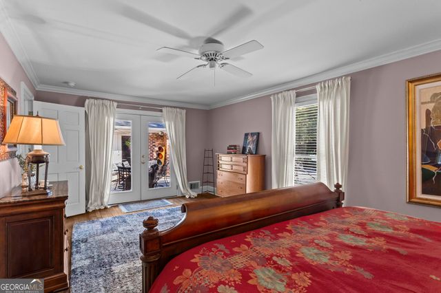 104 Lakeshore Circle NE, Marietta, GA 30067