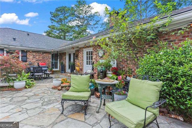 104 Lakeshore Circle NE, Marietta, GA 30067