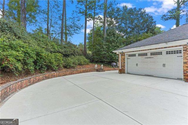 104 Lakeshore Circle NE, Marietta, GA 30067