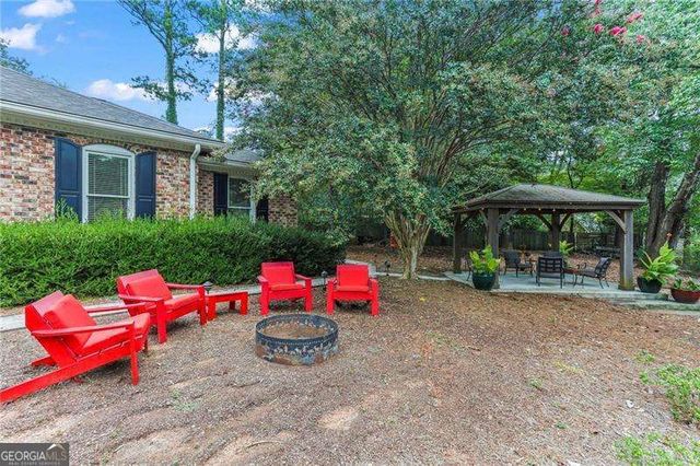 104 Lakeshore Circle NE, Marietta, GA 30067