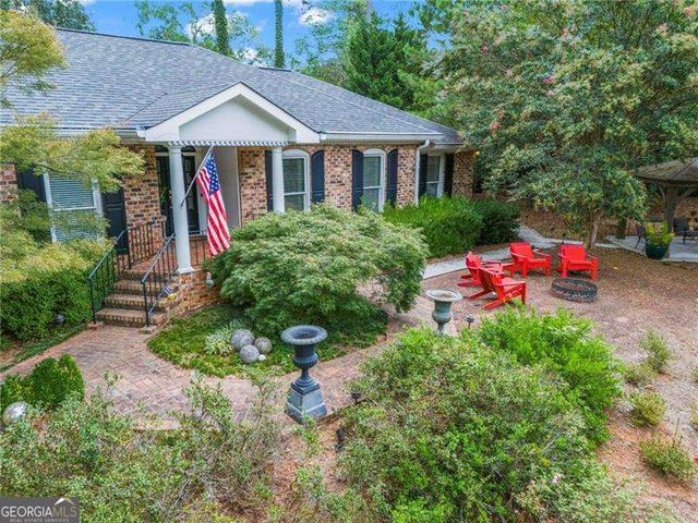 104 Lakeshore Circle NE, Marietta, GA 30067