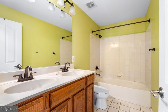 221 BENNIE DR, North East, MD 21901