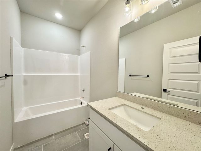5908 SW Omaha Avenue, Bentonville, AR 72713