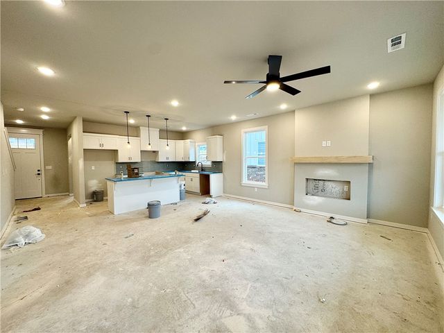 5908 SW Omaha Avenue, Bentonville, AR 72713