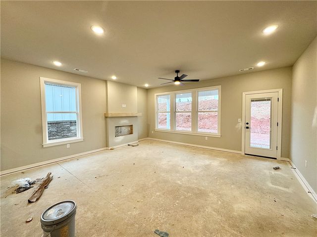 5908 SW Omaha Avenue, Bentonville, AR 72713