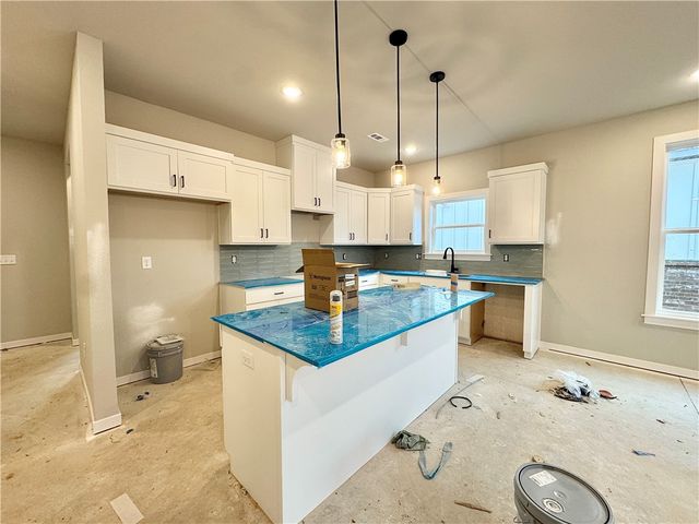 5908 SW Omaha Avenue, Bentonville, AR 72713